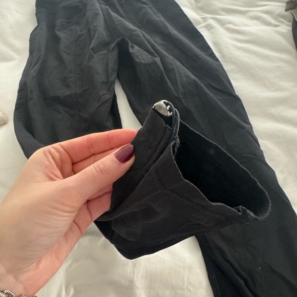 Lululemon relaxed dance pant in black size 2 - Picture 3 of 4